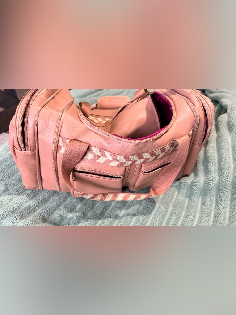 Pink Women’s Weekend Duffel Bag